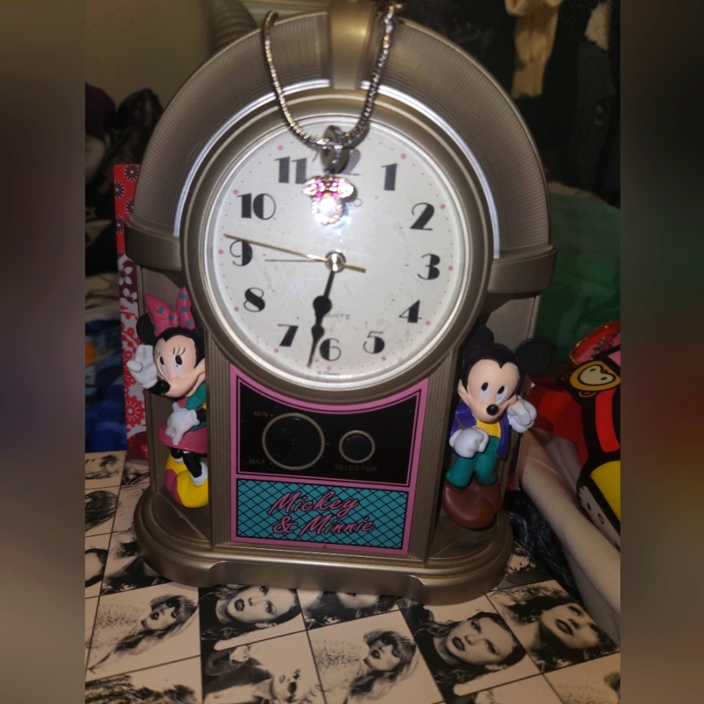 Seiko Mickey & Minnie Mouse Disney Musical Alarm Quartz Clock vintage
